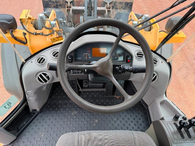 volvo-l60f-image-52
