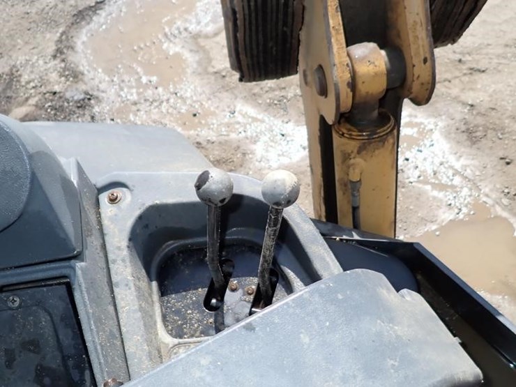 2012-deere-310sj-image-26