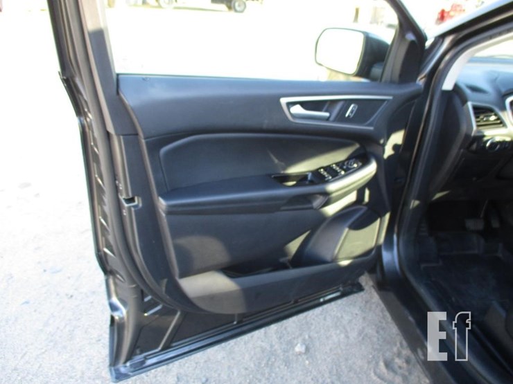 2019-ford-edge-sel-image-14