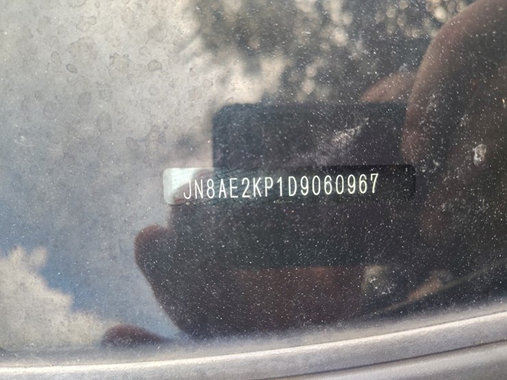 2013-nissan-quest-image-10