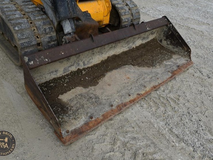 2021-jcb-270t-image-11