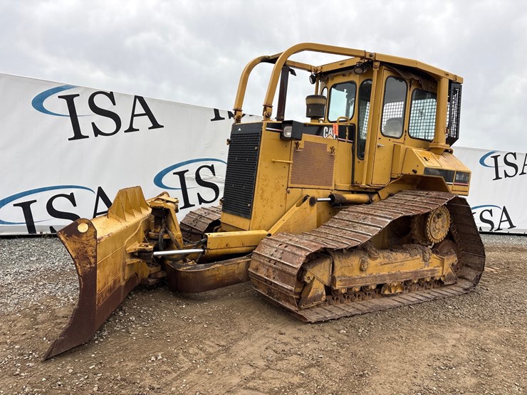 caterpillar-d5m-lgp-image-1