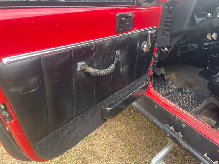 1993-jeep-wrangler-image-22