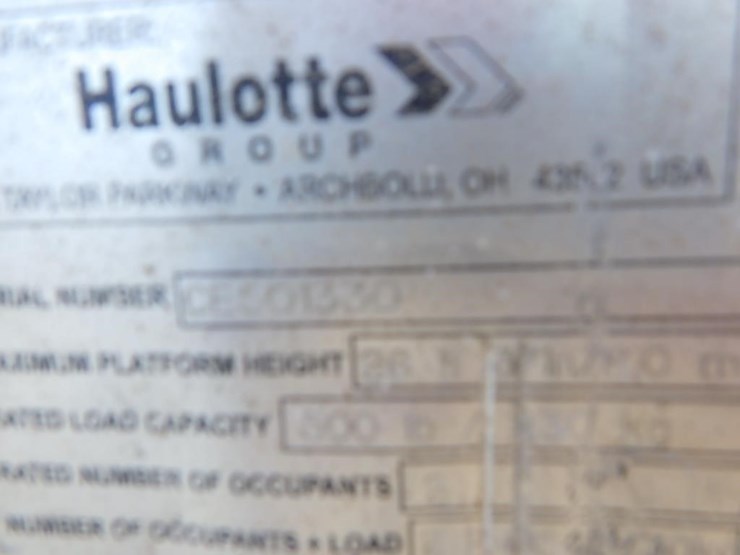2015-haulotte-2632e-scissor-lift-image-19