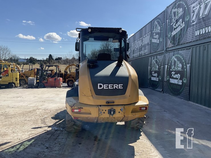 2020-deere-324l-image-3