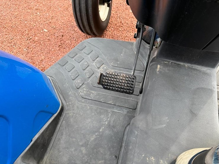 new-holland-tn60a-image-66