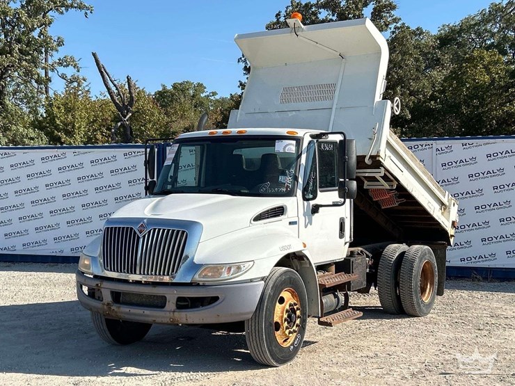 2014-international-durastar-4300-image-1