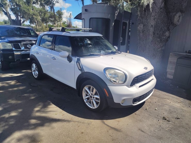2014-mini-countryman-runs/moves-cooper-s-image-1
