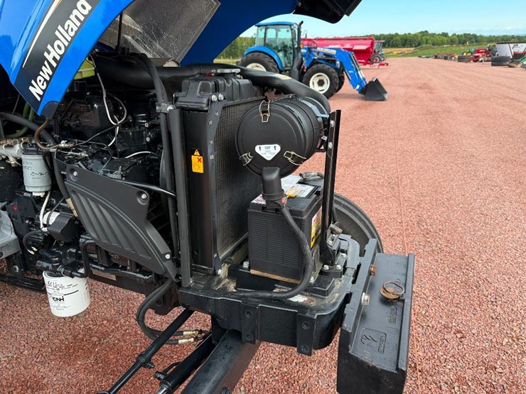 new-holland-tn60a-image-42