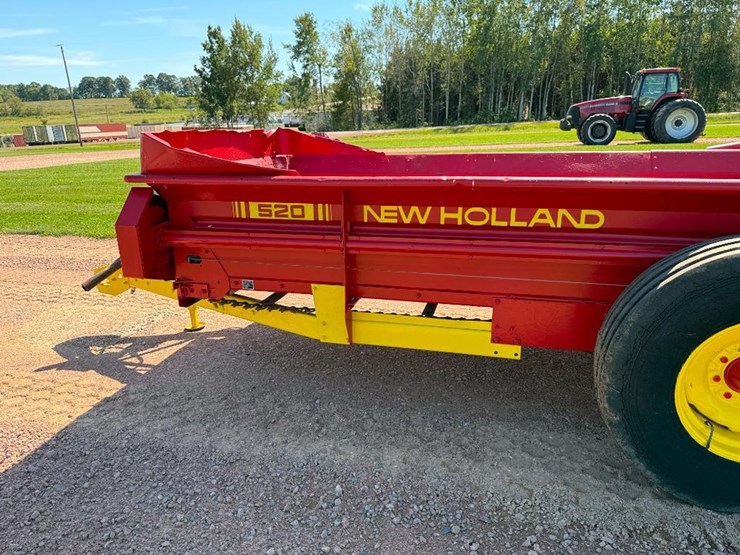 new-holland-520-image-13