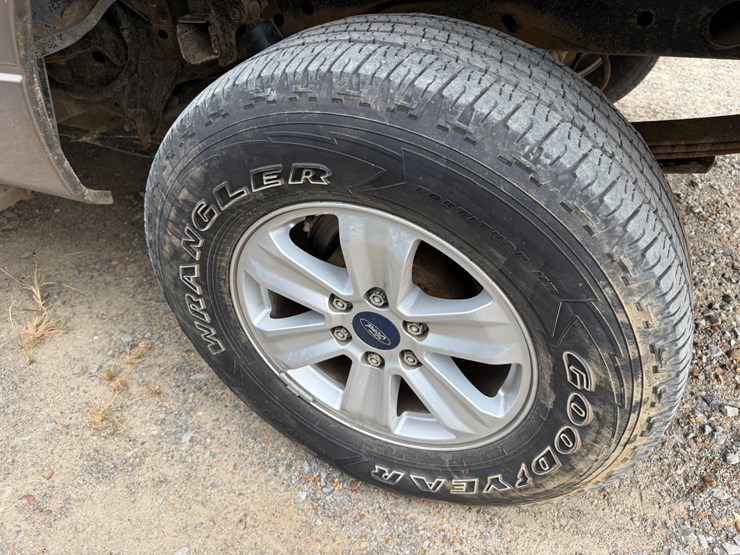 2004-ford-f150-xlt-image-5