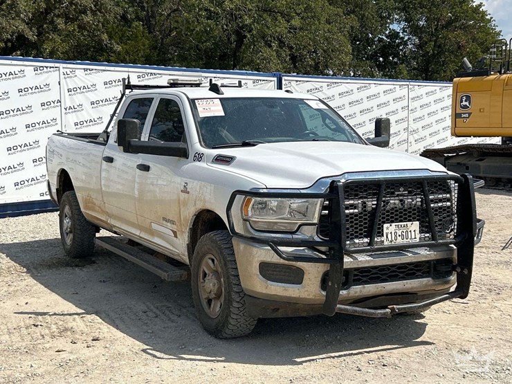 2022-dodge-2500-image-4