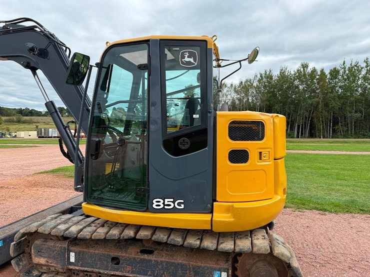 deere-85g-image-23