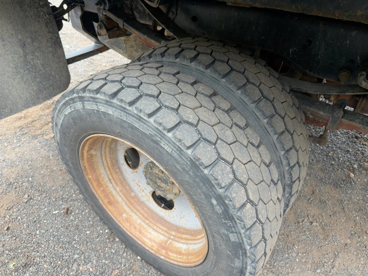 2018-ford-f550-xl-image-9
