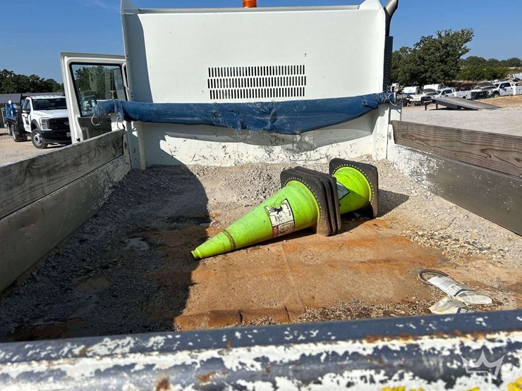 2014-international-durastar-4300-image-18