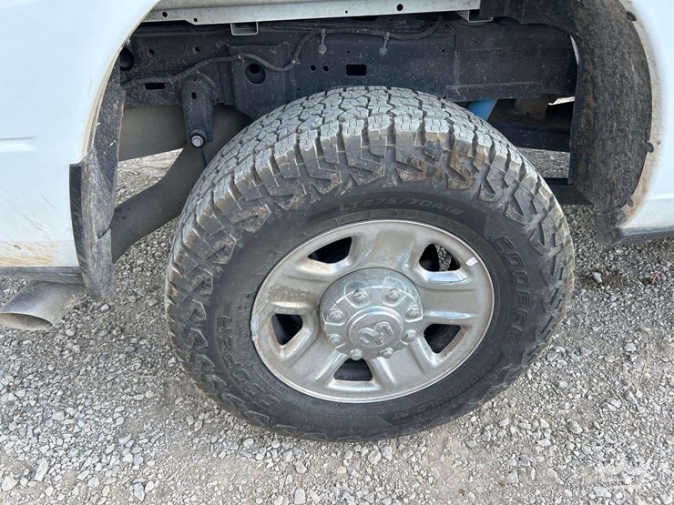 2022-dodge-2500-image-28