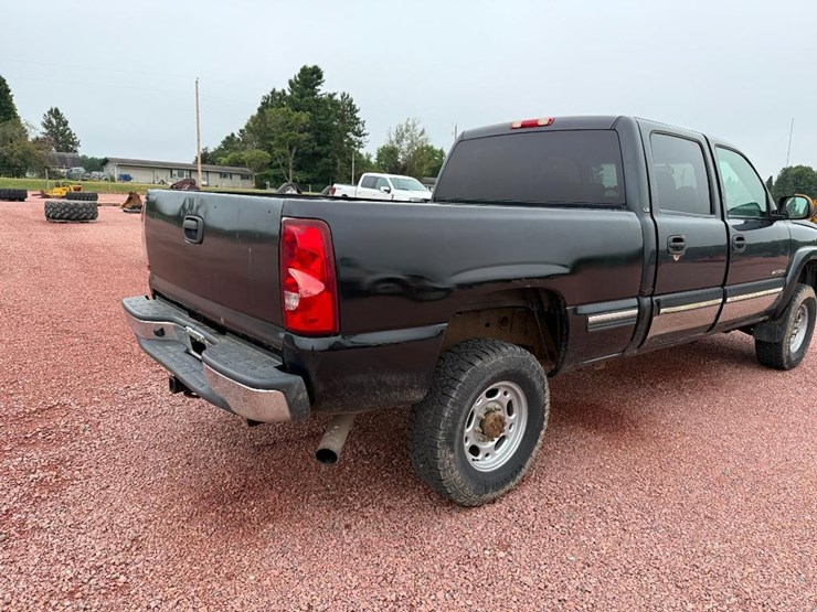 2003-chevrolet-2500hd-image-18