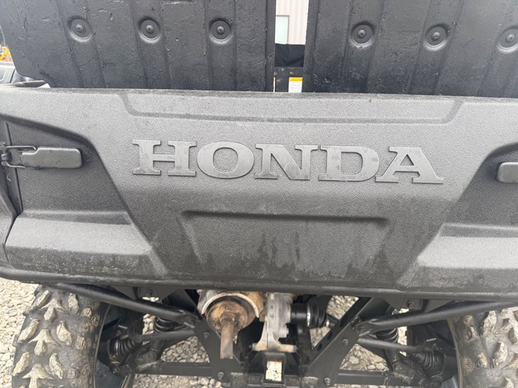 2014-honda-pioneer-700-image-10