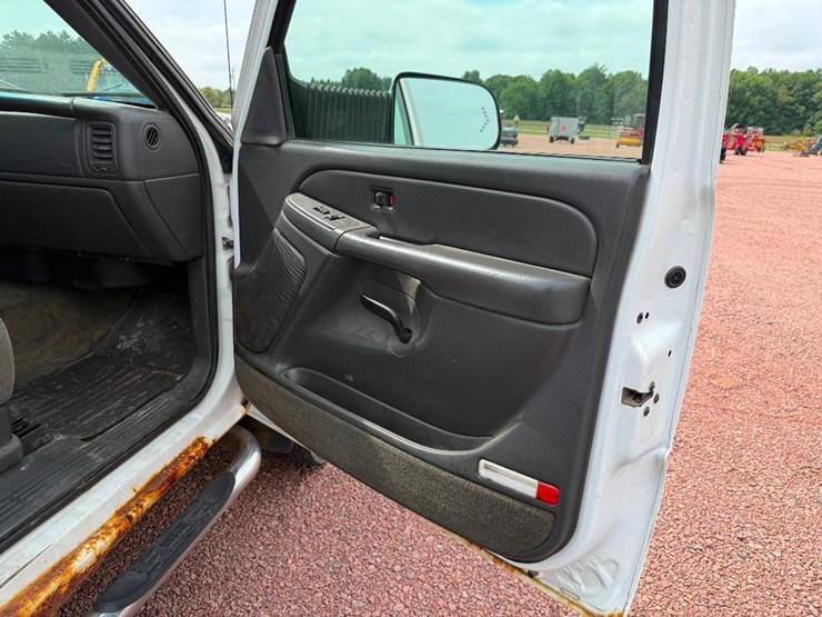 chevrolet-3500-image-40