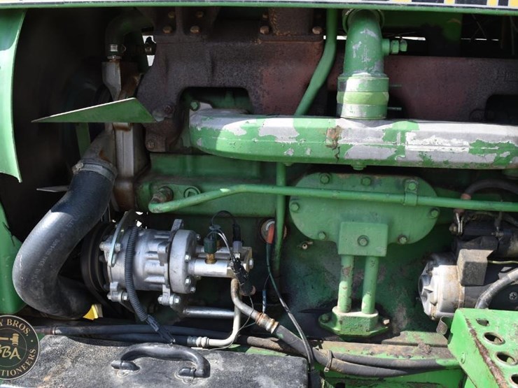 john-deere-4240-image-15