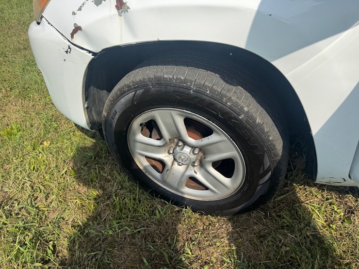 2009-toyota-rav4-image-7