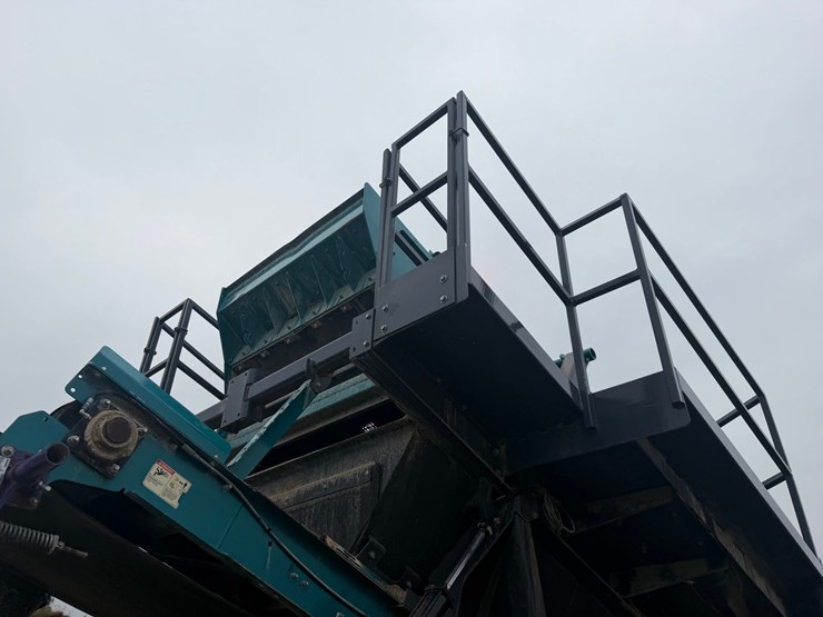 2021-powerscreen-gladiator-tp320sr-image-10