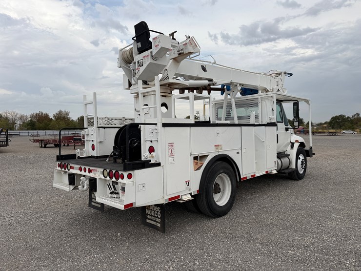 2012-international-durastar-4300-image-7