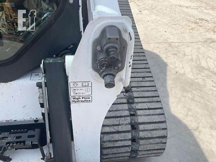 2023-bobcat-t770-image-13