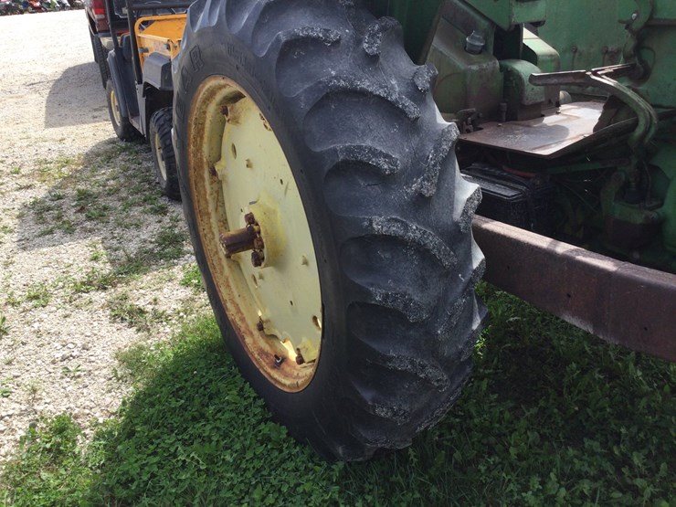 john-deere-2510-image-8