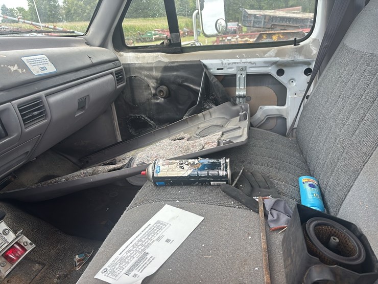 1998-ford-f350-image-28