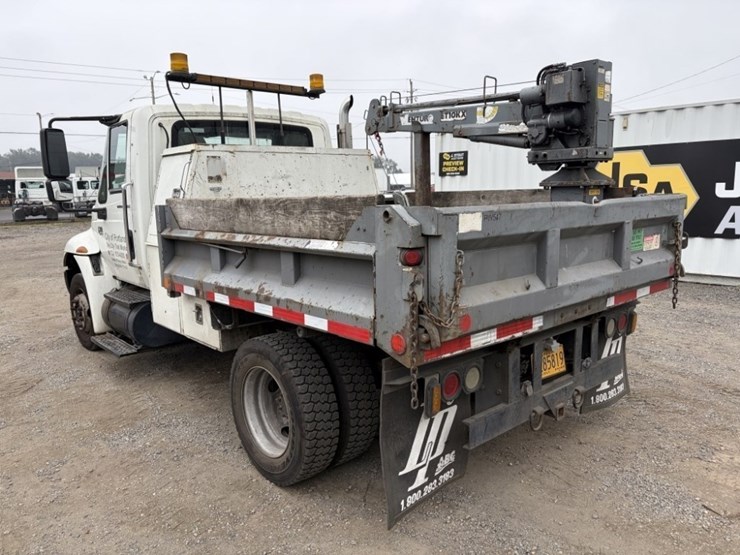 2007-international-durastar-4300-image-6