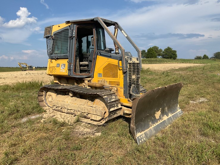 2012-deere-650j-image-3