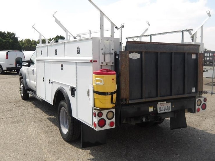 2011-ford-f550-image-4