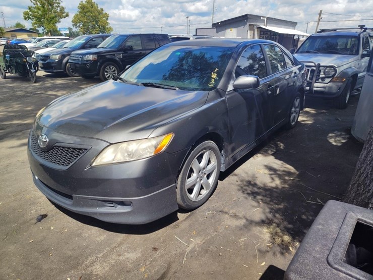 2007-toyota-camry-runs/moves-ce-image-2