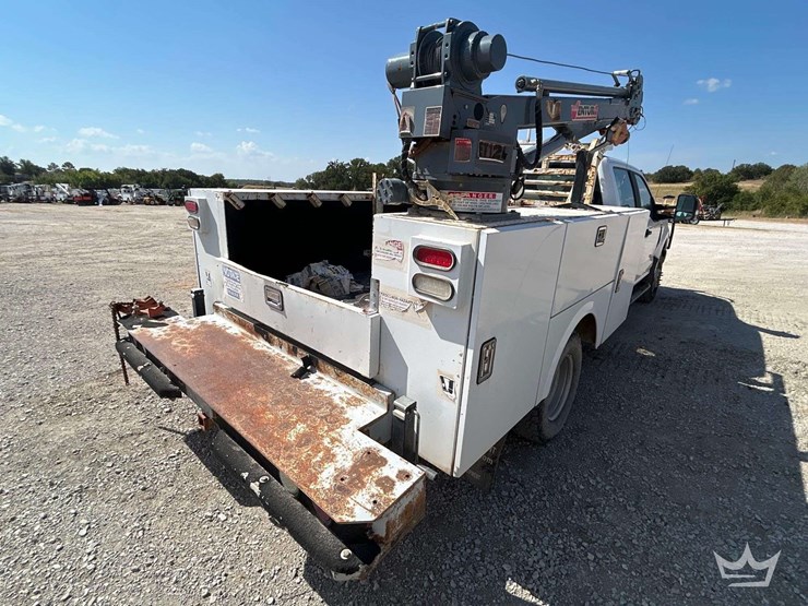 2018-ford-f350-image-3