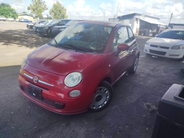 2012-fiat-500-image-2