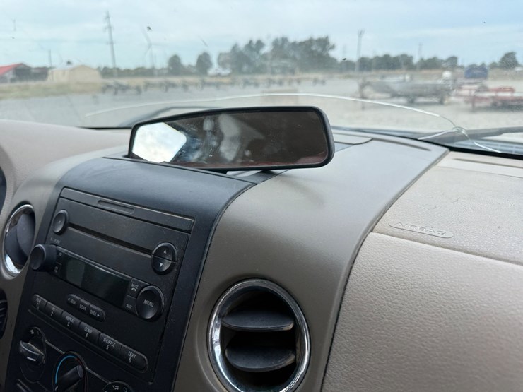 2004-ford-f150-xlt-image-31