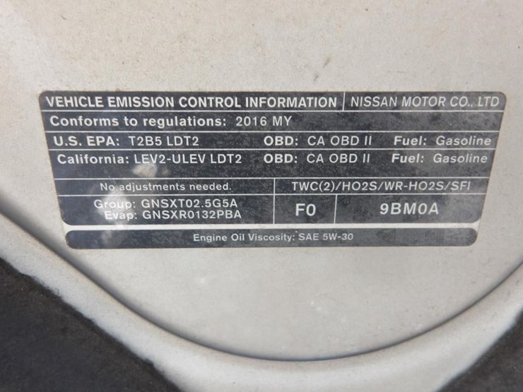 2016-nissan-frontier-sv-image-10