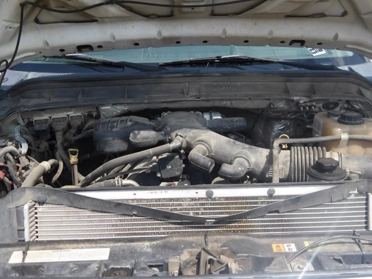 2011-ford-f550-image-9