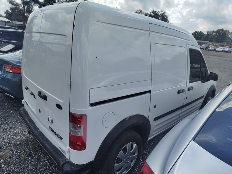 2012-ford-transit-image-4