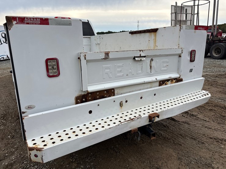 2016-chevrolet-3500-image-51