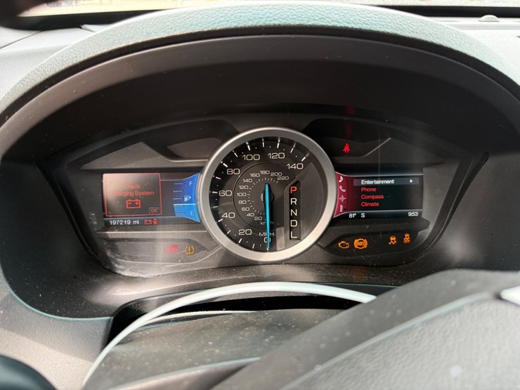 2012-ford-explorer-xlt-image-54
