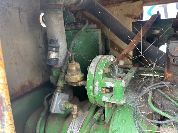 #5611-•-sullair-150-sulliscrew-towable-air-compressor-image-25