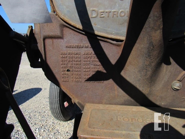 fordson-tractor-76934-image-13