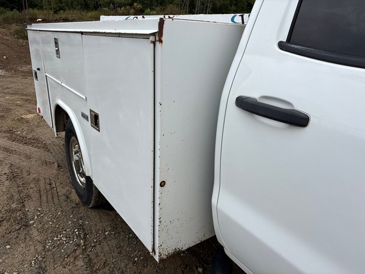 2016-chevrolet-3500-image-56