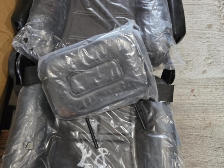 2026-sklp-luxury-equipment-seat-image-1