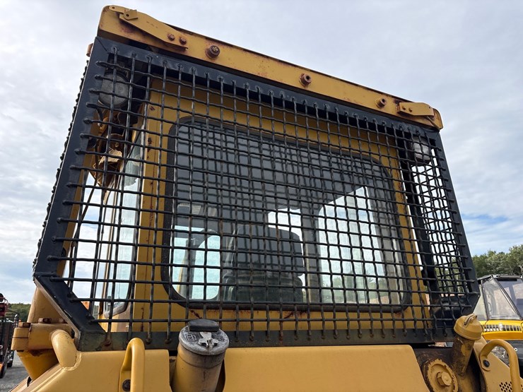 caterpillar-d5m-lgp-image-14