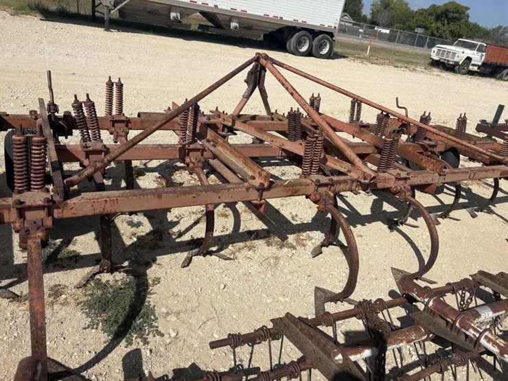 l2---3pt-oliver-chisel-plow-image-6