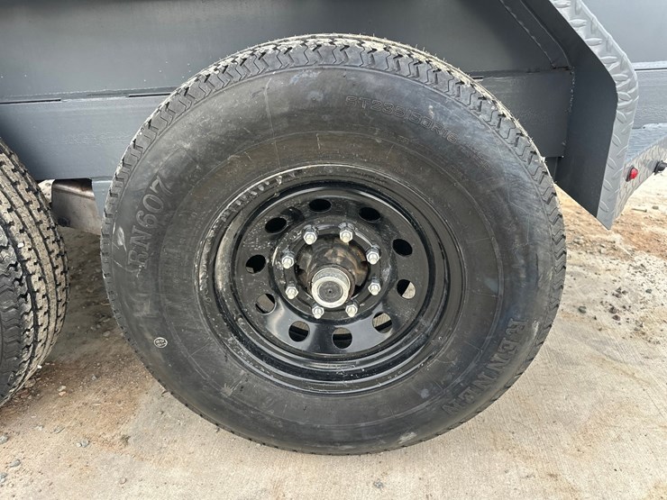 #5598-•-unused-x-star-990-gallon-fuel-trailer-image-24