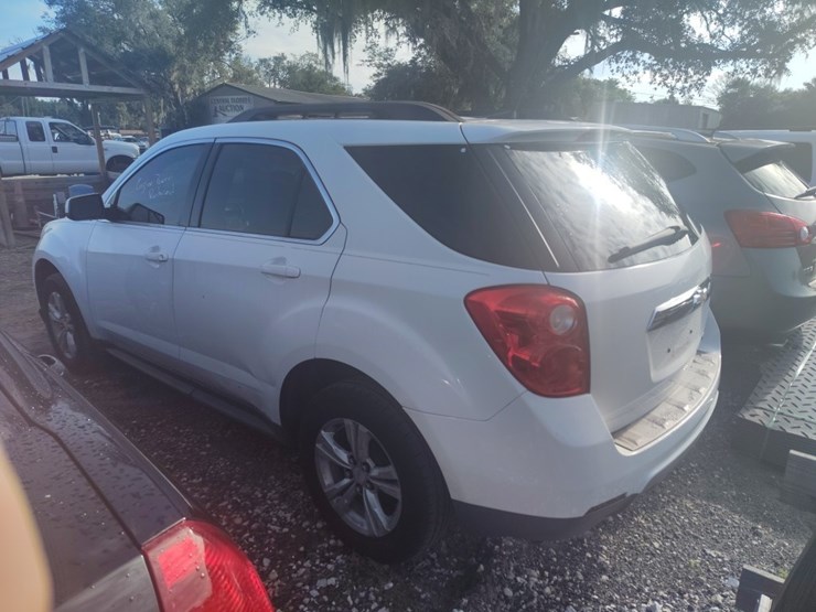 2011-chevrolet-equinox-lt-image-3